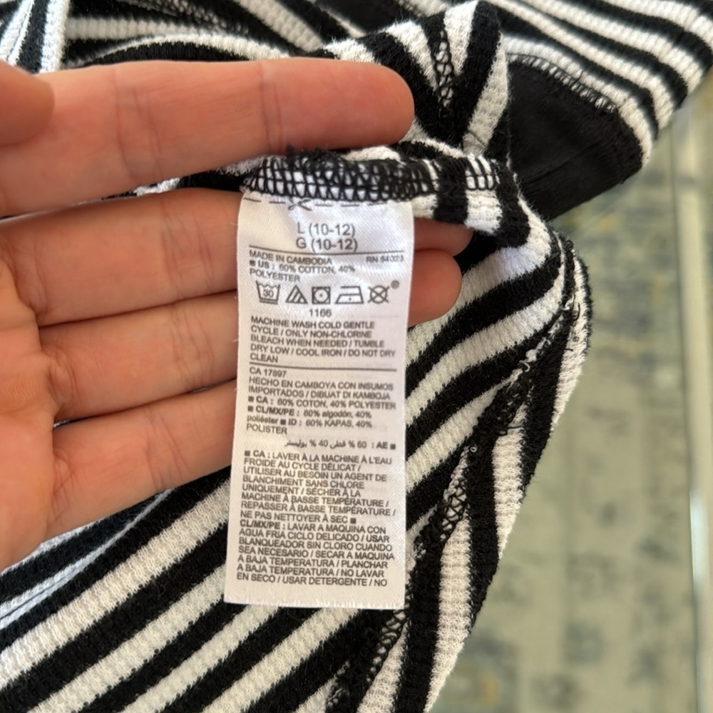 Old Navy girl shirt - Picture 4 of 11